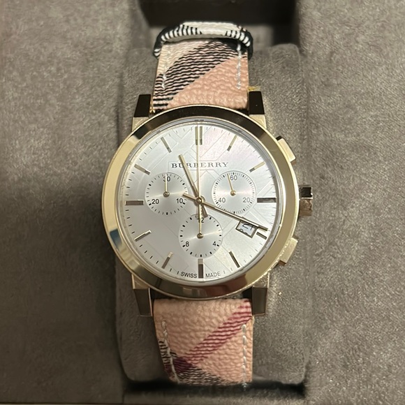 Burberry Watch - Picture 1 of 6